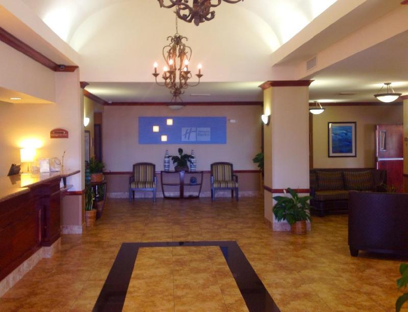 Holiday Inn Express Hotel & Suites Barstow By Ihg Экстерьер фото